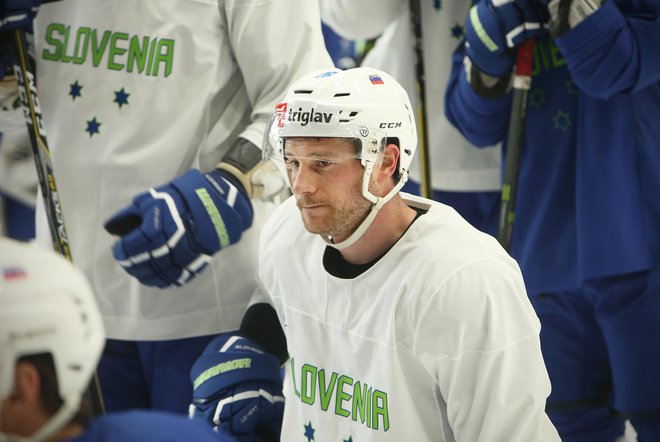 Reprezentančni kapetan Jan Urbas je bil eden od treh slovenskih strelcev. FOTO: Jure Eržen/Delo