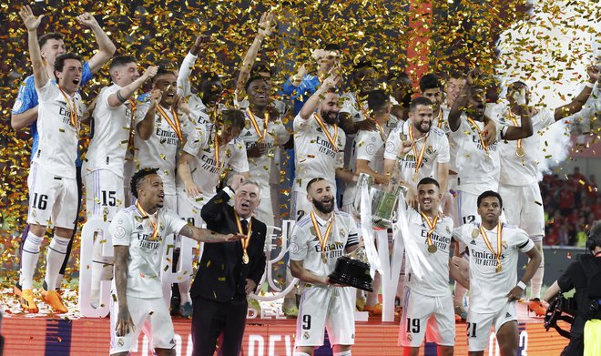 Kraljevi pokal je šel kraljevemu klubu Real Madrid. FOTO: Jon Nazca/Reuters