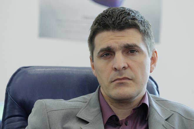 »Zaradi nepravilnosti pri potnih stroških smo lani odpustili dve medicinski sestri,« pravi direktor Dragan Kovačić. FOTO: Leon Vidic/DELO