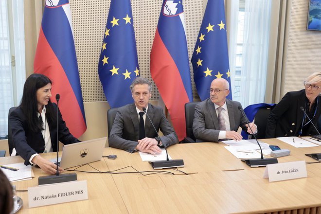 Strateški svet za prehrano se je danes ukvarjal le s prehrano otrok in mladostnikov v vzgojno-izobraževalnih zavodih. FOTO: Črt Piksi