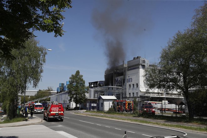 Podjetje Melamin po nesreči poiskalo možnosti razvoja in proizvodnje novih proizvodov, ki ne vključujejo rabe nevarnih snovi. FOTO: Leon Vidic/Delo