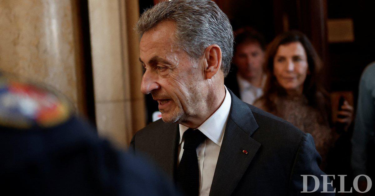 Sarkozy un an avec un bracelet électronique