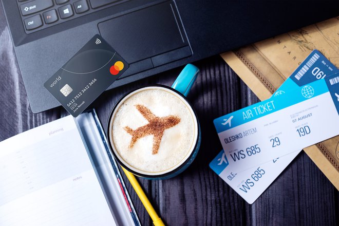 Med ugodnostmi, ki bogatijo potovalno izkušnjo, pa plačilna kartica Mastercard World omogoča brezplačno storitev hitrega prehoda na številnih letališčih po svetu. FOTO: Mastercard