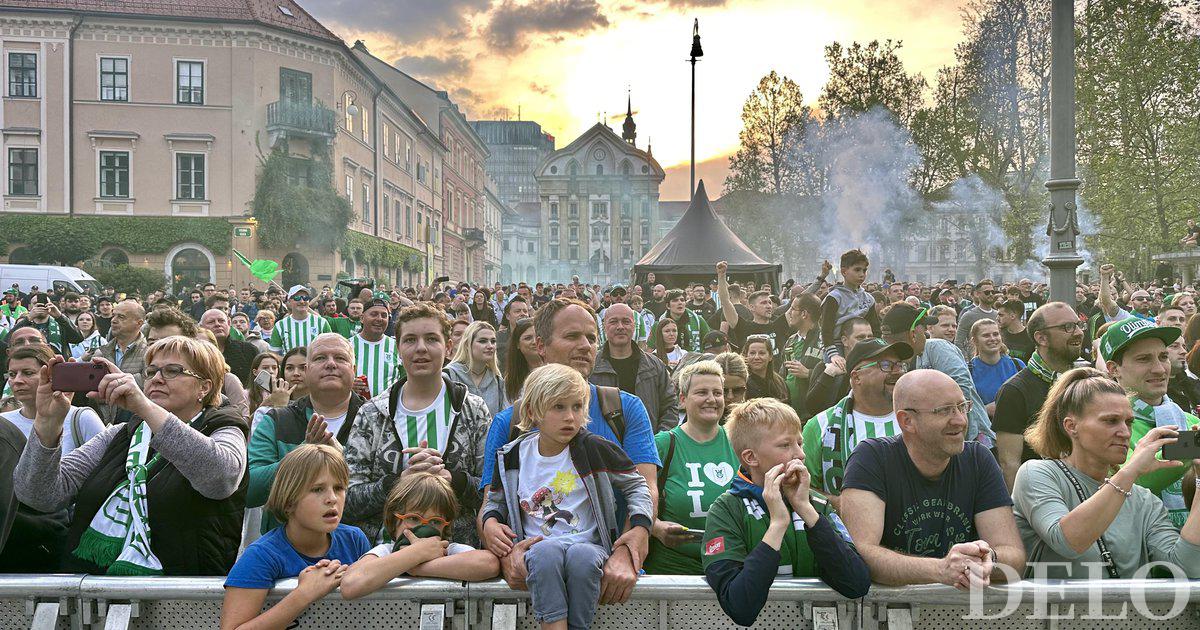 Die Einwohner von Ljubljana aus Stožice strömen zum Kongresni trg für eine Party