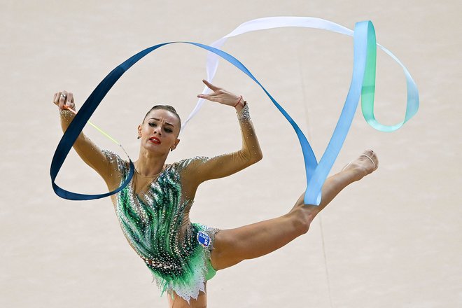 Jekaterina Vedenejeva je bila s trakom četrta, s kiji pa je osvojila tretje mesto. FOTO: Nikolay Doychinov/AFP