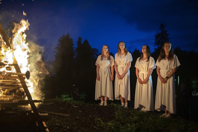 Prireditev na Rožniku, ki se bo začela 23. junija ob 20. uri, se bo končala s prižigom kresa. FOTO: Voranc Vogel