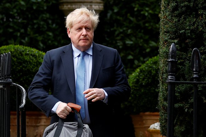 Nekdanji premier Boris Johnson je v času svojega mandata neprestano potoval med posestvom in sedežem vlade. FOTO: Peter Nicholls/Reuters