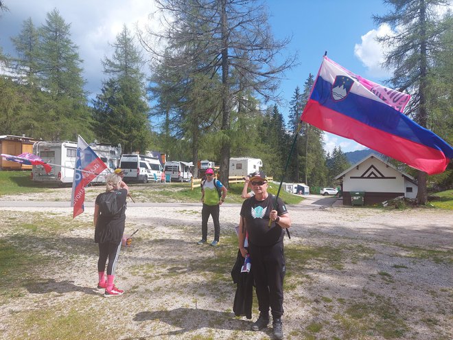 Navijači na cilju 18. etape Foto Miha Hočevar Delo