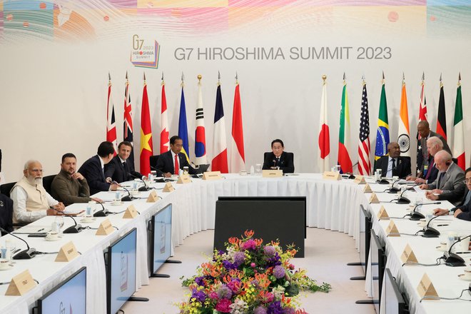Na srečanju G7 so ekscesni napredek umetne inteligence primerjali z  atomsko bombo v Hirošimi. FOTO: Handout Via Reuters