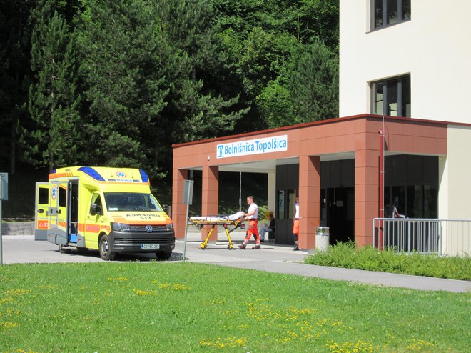 Bolnišnica Topolšica je imela v letošnjem prvem četrtletju petkrat večji presežek odhodkov na prihodki kot v enakem obdobju lani, oba klinična centra pa poslujeta bistveno bolje kot lani.  FOTO: Špela Kuralt