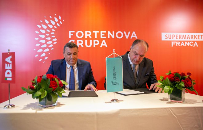 Pogodba za prevezem trgovske verige Franca je bila podpisana danes. FOTO: Fortenova