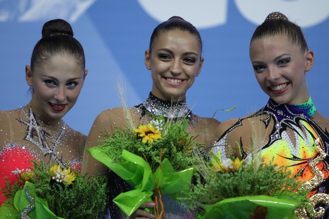 Pogost prizor, Jevgenija Kanajeva na sredini, torej zmagovalka. FOTO: Shutterstock