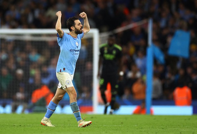 Bernardo Silva bo danes morda še zadnjič oblekel dres Man Cityja, povezujejo ga s prestopom v PSG. FOTO: Reuters