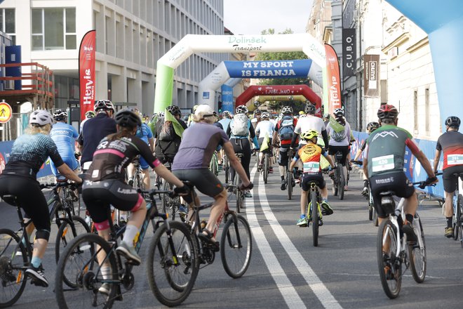 Utrinki z letošnjega maratona Franja. FOTO: Jože Suhadolnik/Delo