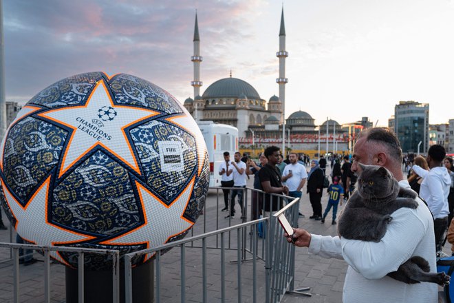 Finalni dvoboj lige prvakov med Manchester Cityjem ter Interjem bo že drugič gostil Istanbul. FOTO: Umit Turhan Coskun/AFP