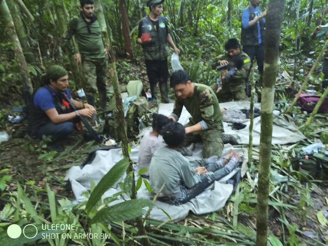 Otroci so sami 40 dni preživeli v amazonski džungli. FOTO: Prensa Presidencia/AFP