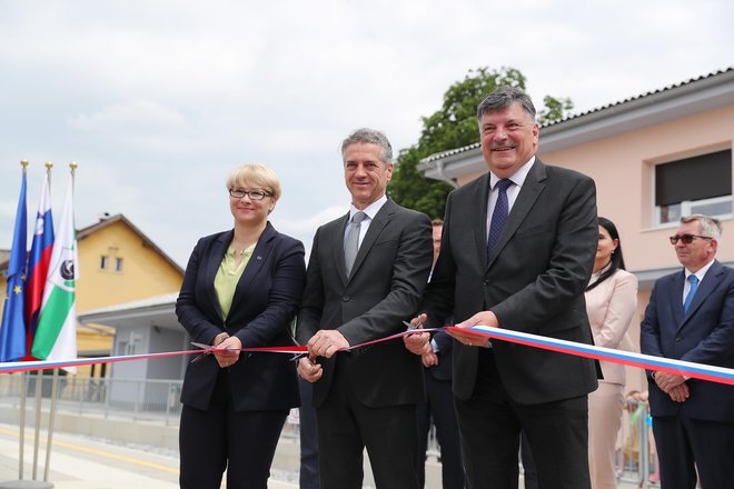 Otvoritev prenovljene železniška postaja Grosuplje.  FOTO: Leon Vidic/Delo