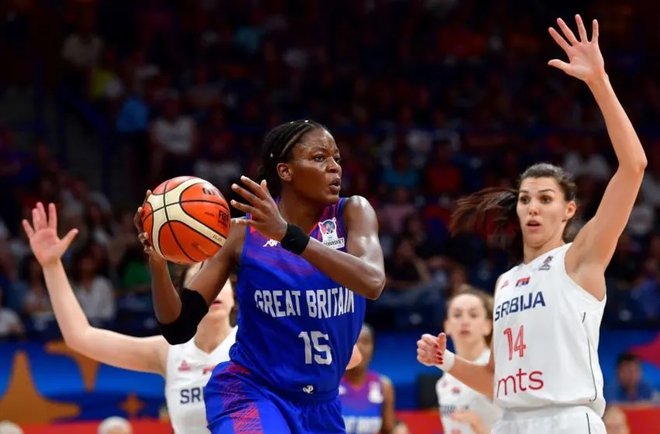 Temi Fagbenle je nevarno orožje Velike Britanije. FOTO: FIBA