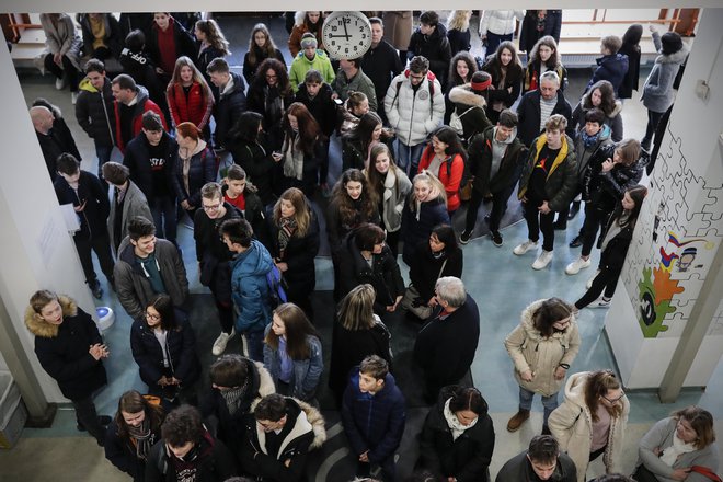 Za njihovo nadaljnje šolanje je razpisanih skupno 25.969 prostih mest. FOTO: Uroš Hočevar/Delo