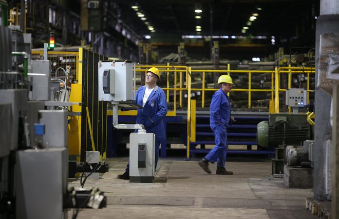 Agencija Spirit Slovenija bo tudi začasno zamrznila nadaljnja izplačila zadevnim štirim hčerinskim podjetjem Sij Acroni, Sij Metal Ravne, Sij ZIP Center in Sij Ravne Systems. FOTO: Tadej Regent