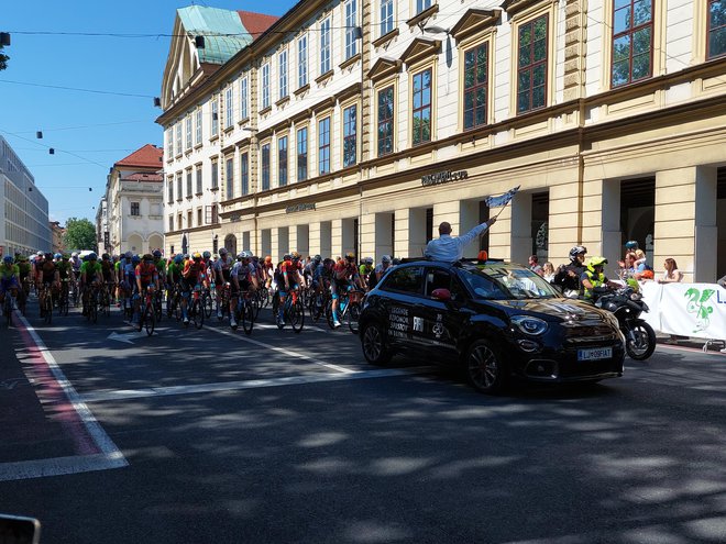 Začetek kraljevske, 4. etape v Ljubljani FOTO: Miha Hočevar