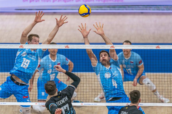 Slovenski blok je bil čvrst. FOTO: FIVB