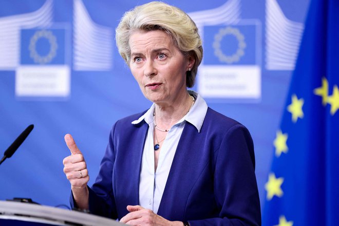 Predsednica evropske komisije Ursula von der Leyen je letos že spodbudila veliko razprav, ko je napovedala, da bi se EU morala v odnosu do Kitajske lotiti širokega zmanjševanja tveganj (derisking). FOTO: Kenzo Tribouillard/AFP
