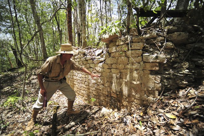 Šprajčeva skupina je ruševine našla med pregledom še neraziskanega dela tropskega gozda. FOTO: Handout Reuters Pictures