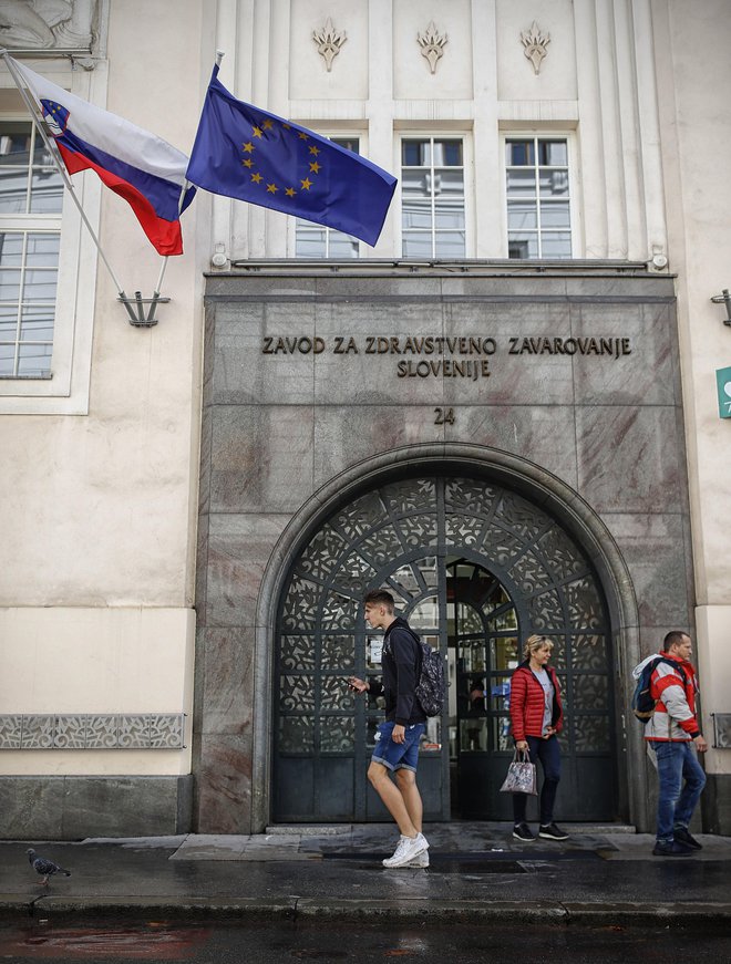 Ureditev, da bi (para)davek za zdravstveno zavarovanje plačevali po nekem posebnem sistemu, mimo sedanjega sistema davkov in prispevkov, je zame sicer izredno sporna. Foto Blaž Samec/Delo