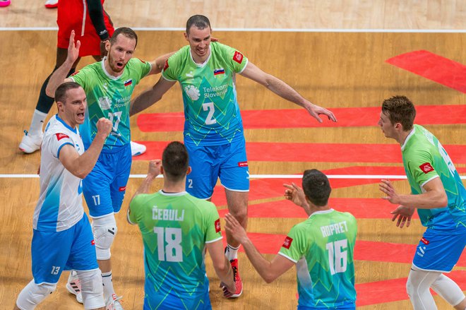 Slovenski odbojkarji iz tekme v tekmo igrajo bolje. FOTO: VolleyballWorld