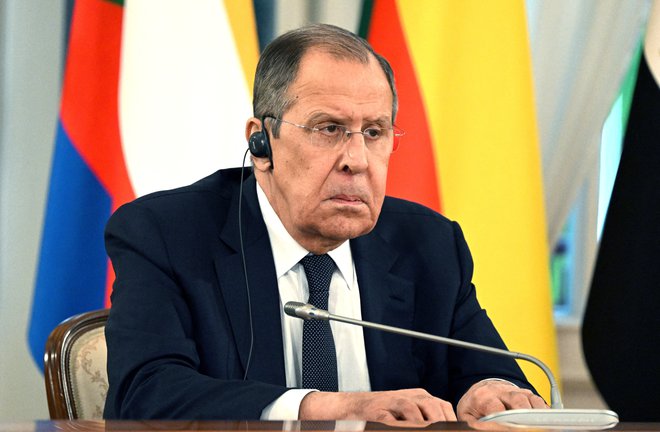 Ruski zunanji minister Sergej Lavrov na srečanju Putina z afriškimi voditelji v Sankt Peterburgu. FOTO: Ria Novosti via Reuters