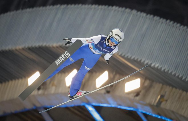 Nika Prevc je zablestela s srebrno kolajno. FOTO: Matej Družnik/Delo