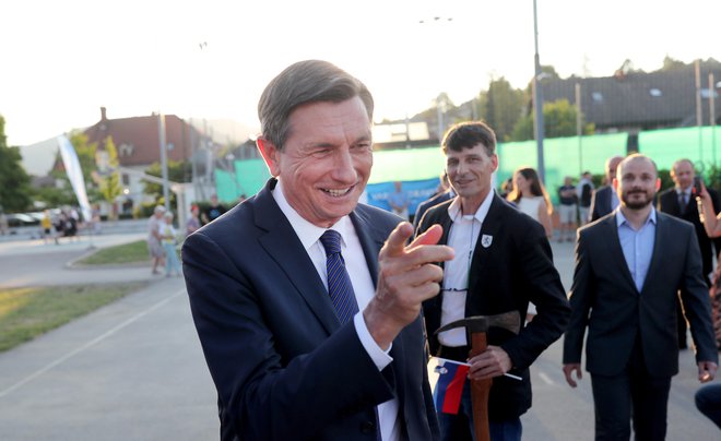 Prejšnji teden je Borut Pahor obiskal osem različnih slovesnosti po Sloveniji, na sedmih je imel tudi govor. FOTO:  Blaž Samec