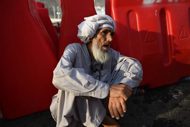 Starejše vročina prizadene najhuje. FOTO: Sajjad Hussain/AFP