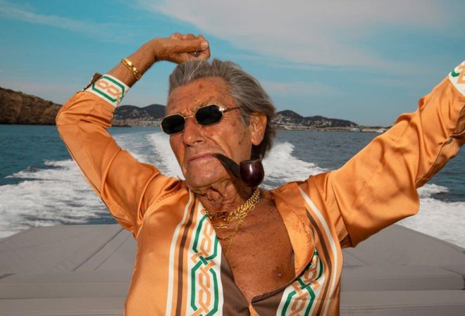 Modni vplivnež ​The Spanish King v svojem 92. letu pravi, da noče le sedeti v dnevni sobi in opazovati, kako gre življenje mimo njega. FOTO: Instagram/Celine Van Heel