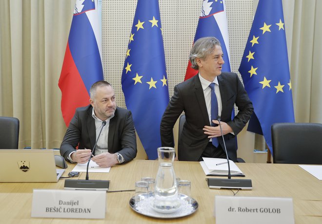 Interpelacija SDS je nov manever, s katerim nadaljuje politizacijo, namesto da bi iskali rešitve za slovensko zdravstvo, sta po pogovoru sporočila premier Robert Golob in minister Danijel Bešič Loredan. FOTO: Jože Suhadolnik