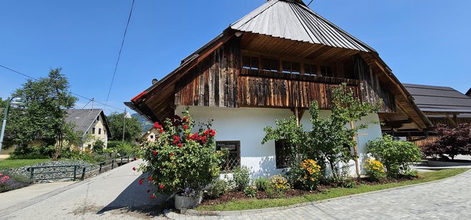 Tako je videti del vasice Sveče na avstrijskem Koroškem. FOTO: Boris Šuligoj/Delo