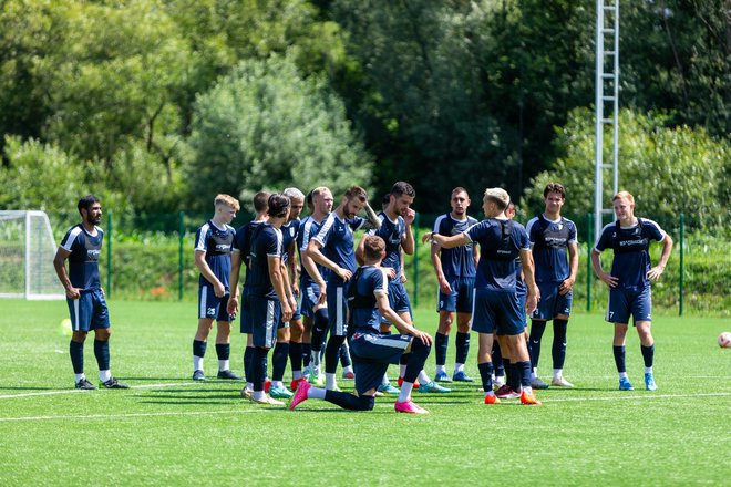 Za prvoligaško bitko se pri Rogaški pripravljajo zavzeto in ambiciozno. Prvo moštvo bo štelo 22 igralcev in tri vratarje. FOTO: MediaspeedFoto Mediaspeed Foto Mediaspeed