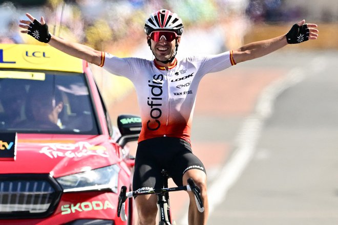 Ion Izaguirre je zmagal na veličasten način s solo pobegom. FOTO: Marco Bertorello Afp