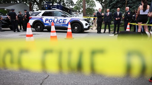 Policija preiskuje umore z Long Islanda. Foto Michael M. Santiago Getty Images Via Afp