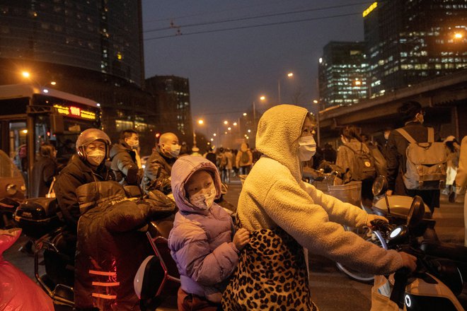 Združene države Amerike želijo Peking prepričati k zmanjševanju izpuhov CO2 še pred letom 2030. Foto Thomas Peter/Reuters