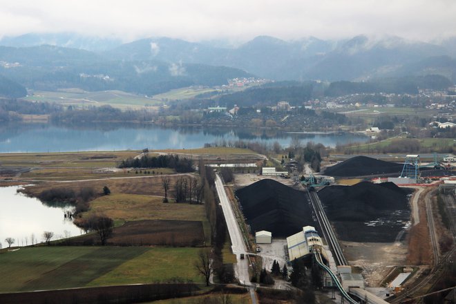 Milijoni za slovo od slovenskih fosilnih goriv v šaleški dolini in Zasavju. FOTO: Arhiv Dela