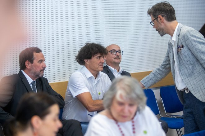 Tako kot pred tem Zvezdan Martić sta se tudi Simon Kardum in Andrej Trček zavzela za nujen pregled potez še aktualnega vodstva, nato pa prenovo in pomladitev RTV Slovenija. FOTO: Voranc Vogel/Delo