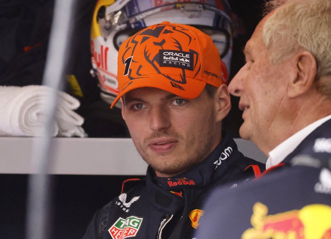 Za dr. Helmuta Marka (desno), vodjo za motošport pri Red Bullu, je Max Verstappen zunajserijski dirkač. FOTO: Johanna Geron/Reuters