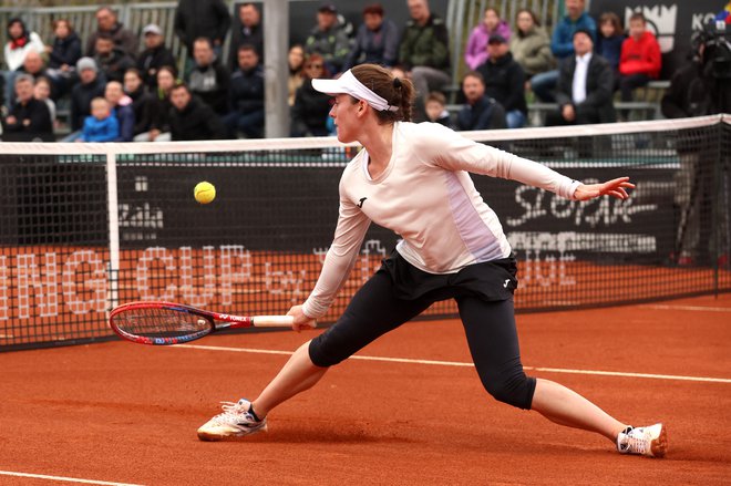 Tamara Zidanšek je lozanske nastope končala z gladkim porazom v četrtfinalu. FOTO: Borut Živulović/Reuters