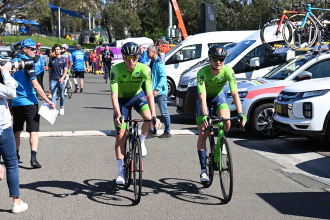 Tadej Pogačar in Jaka Primožič sta bila že v mlajših kategorijah reprezentančna kolega, lani je v Avstraliji Primožič dirkal odlično, tudi letos pa ga čakajo pomembne naloge na SP. FOTO: Stefano Sirotti/KZS