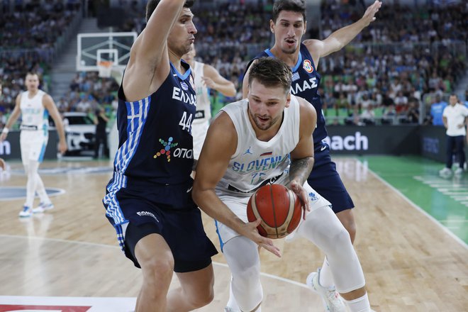 Luka Dončić in soigralci bodo dobili priložnost za revanšo že v petek. FOTO: Leon Vidic