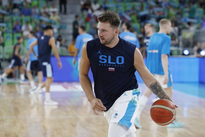 Le Luka Dončić ne bo dovolj, če želi Slovenija zmagovati. FOTO: Leon Vidic