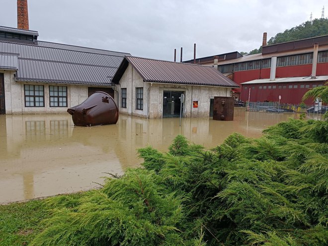 V Koroškem pokrajinskem muzeju je poplavilo Staro železarno na Ravnah na Koroškem. FOTO: Koroški pokrajinski muzej

 