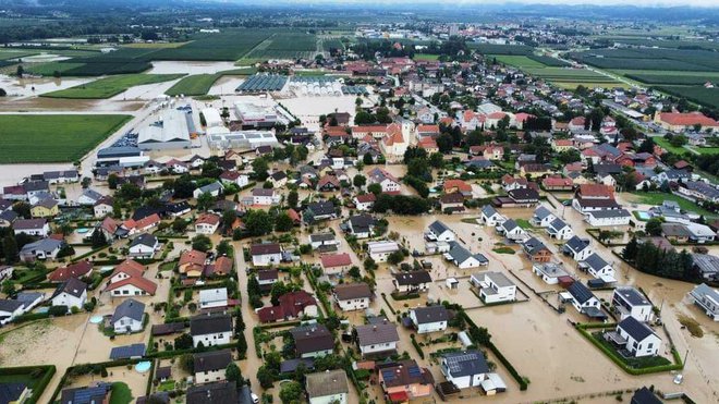 Poplavljene Petrovče v občini Žalec. FOTO: FB/KS Petrovče